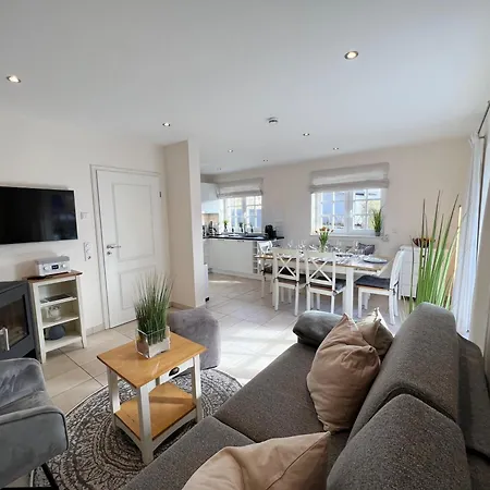 Neu-friesenhaus-inselherz-eg-wohnung Апартаменты Sylt