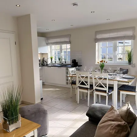 Neu-friesenhaus-inselherz-eg-wohnung Апартаменты *