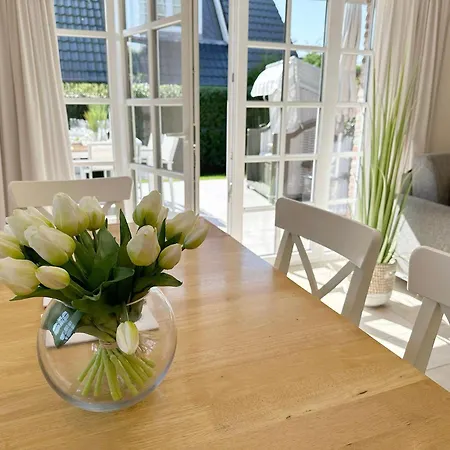 Апартаменты Neu-friesenhaus-inselherz-eg-wohnung