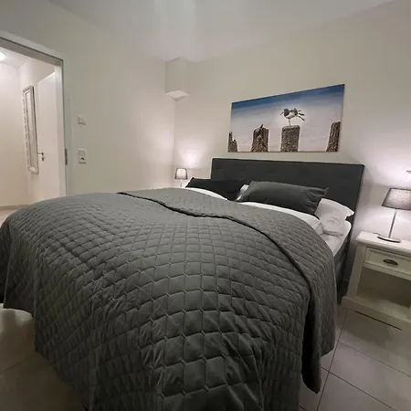 Neu-friesenhaus-inselherz-eg-wohnung Апартаменты *